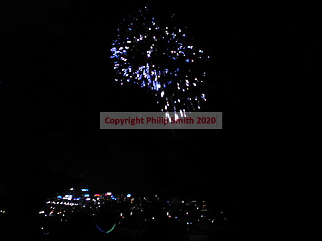 15-newyear-fireworks.jpg
