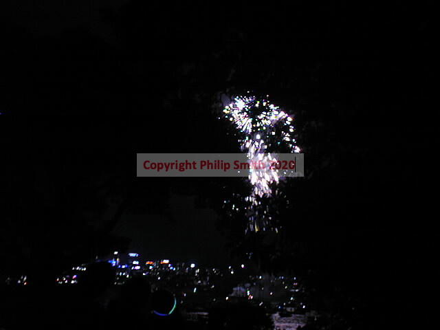 17-newyear-fireworks.jpg