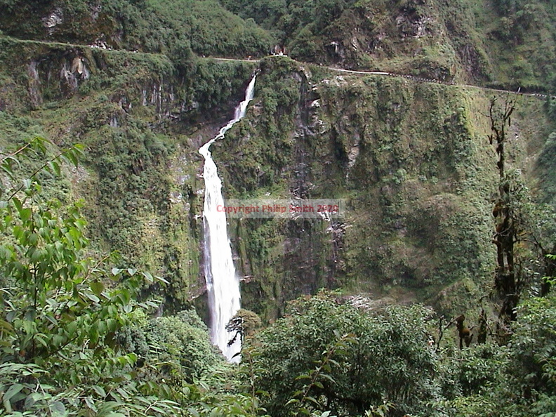 15-sengor-road-waterfall1.JPG