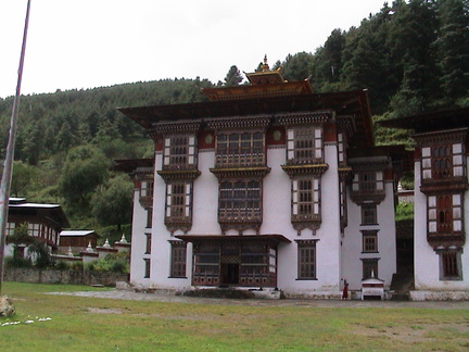 03-kurjey-lakhang-monastery3