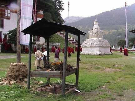 02-kurjey-lakhang-monastery2
