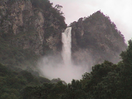 14-waterfall0