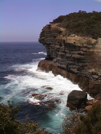 29-tasman-blowhole-coast