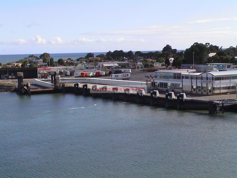 04-devonport-dock.JPG