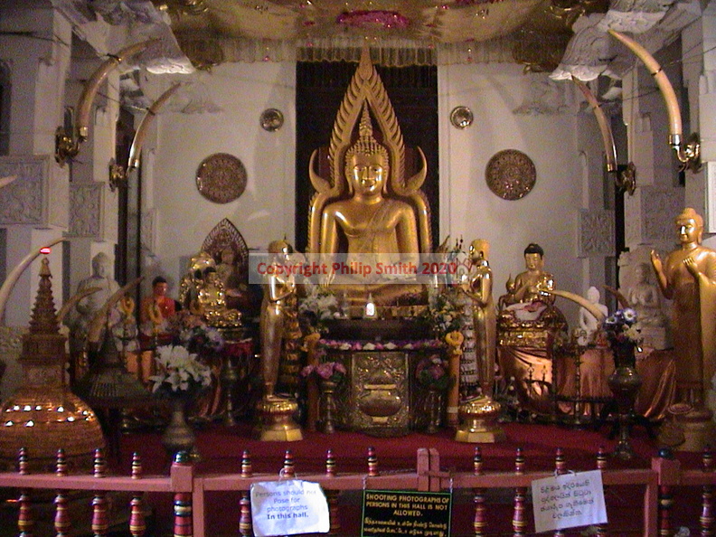67-Kandy-Bhuddist-Temple