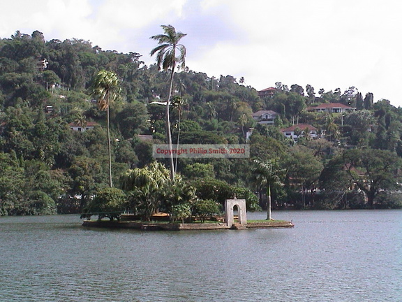 71-Kandy-Lake