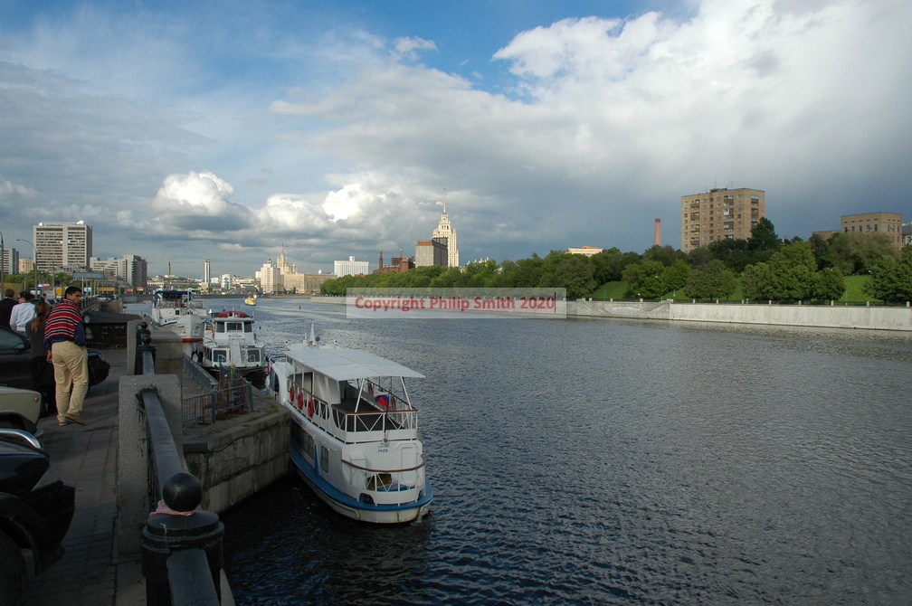 02-MoscowRiver