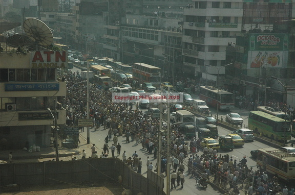 04-BurningTVBuilding-Dhaka