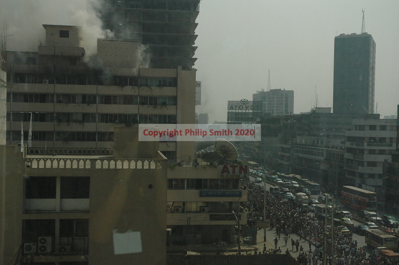 05-BurningTVBuilding-Dhaka.JPG