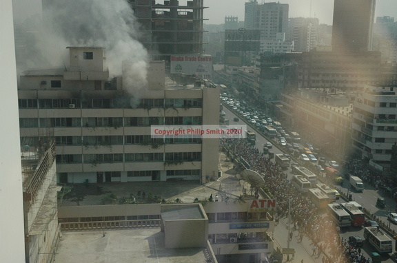 06-BurningTVBuilding-Dhaka