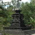 051-Statue