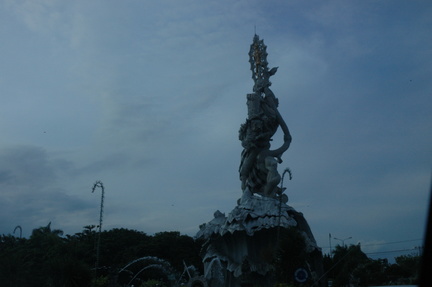 097-Statue