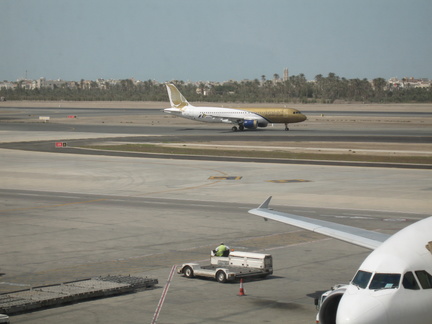 06-BahrainAirport