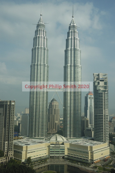 38-KL-TwinTowers