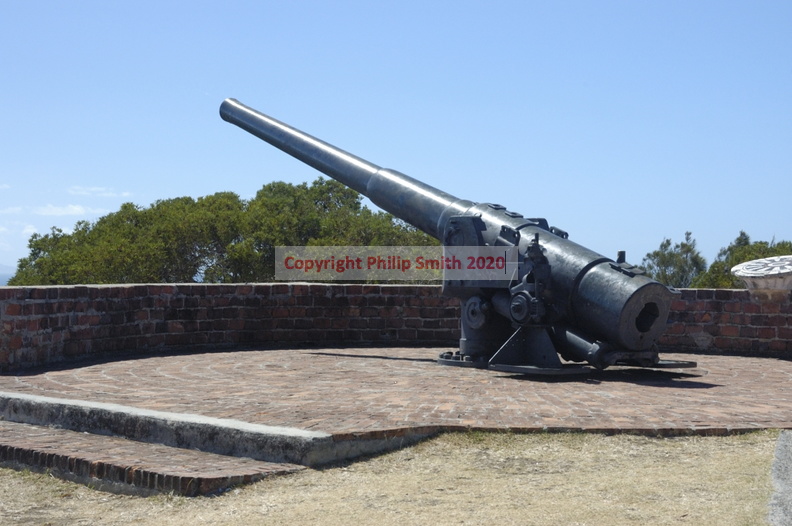 046-Cannons-of-OuenToro.JPG