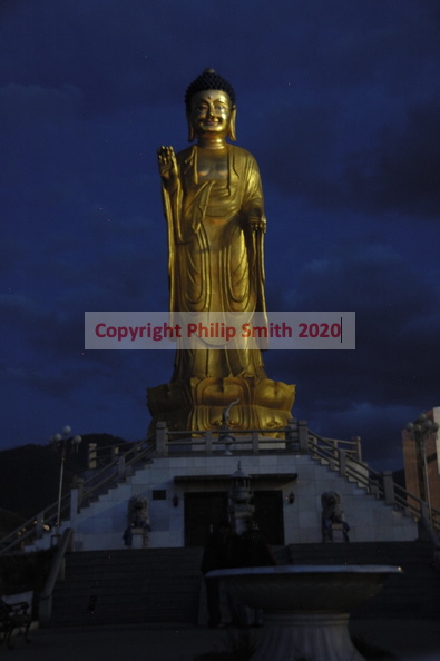 032-BuddhaStatue.JPG