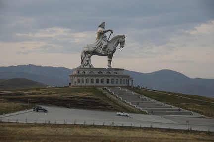 272-ChinggisKhan-Statue