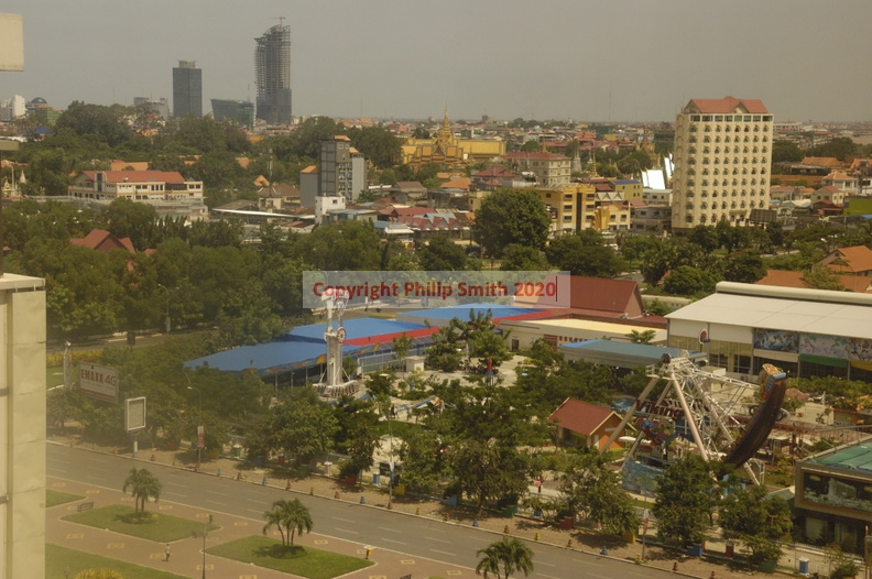 06-PhnomPenhView.JPG