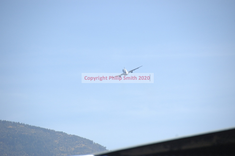 028-DrukAir-takeoff.JPG