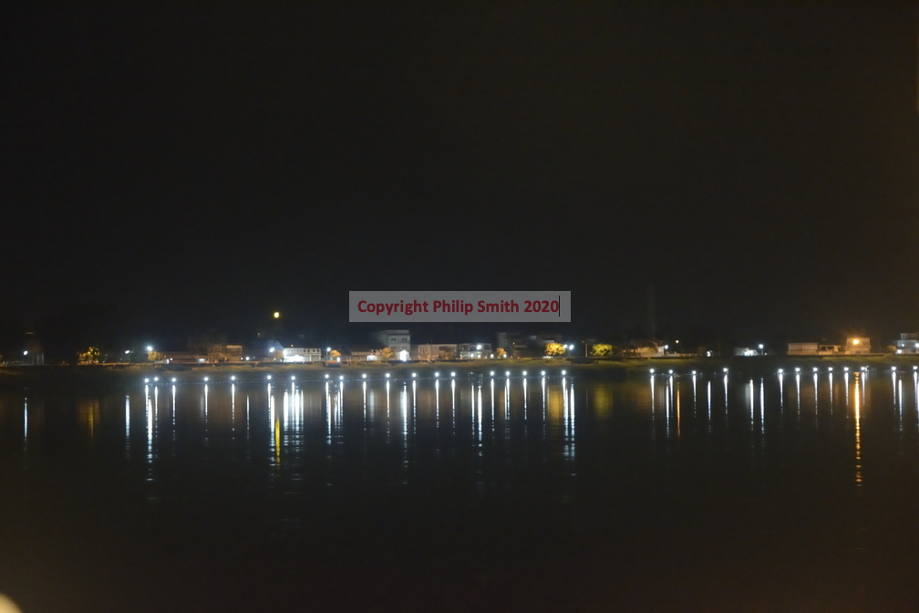 020-Mekong@night