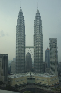 03-KL-TwinTowers